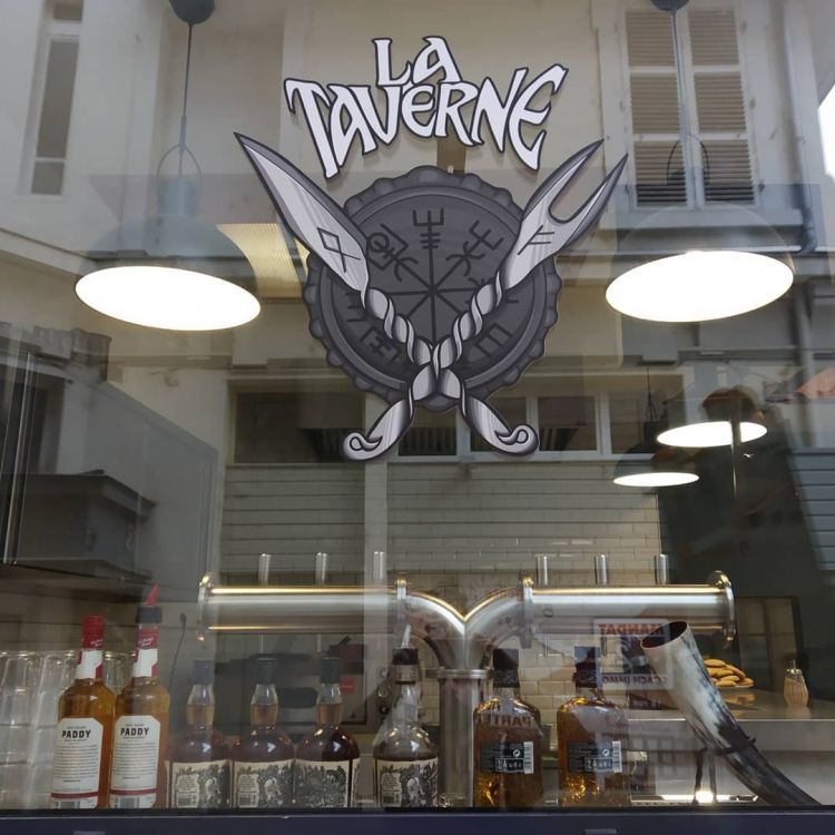 TAVERNE (LA)  accepte la monnaie locale